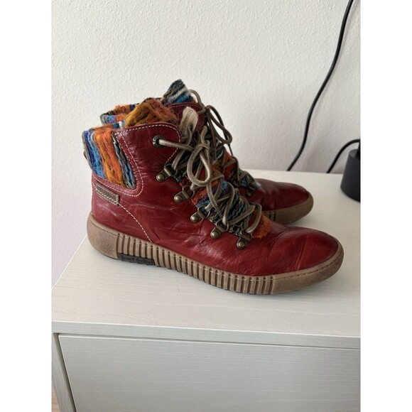 Josef Seibel Maren Boot Red Leather Bootie Size 11 EU 43 Colorful Yarn Zip W Box - Picture 3 of 11